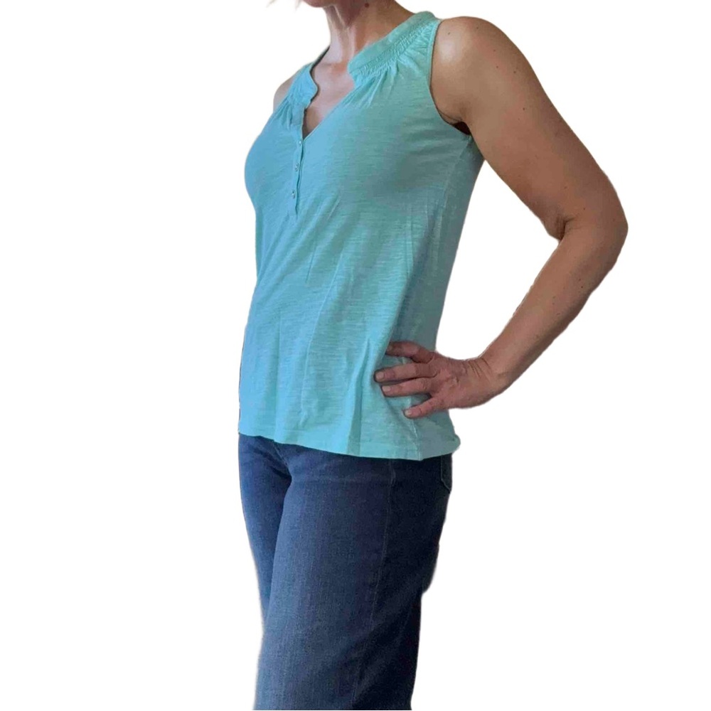Lilly Pulitzer Light Blue Sleeveless Top